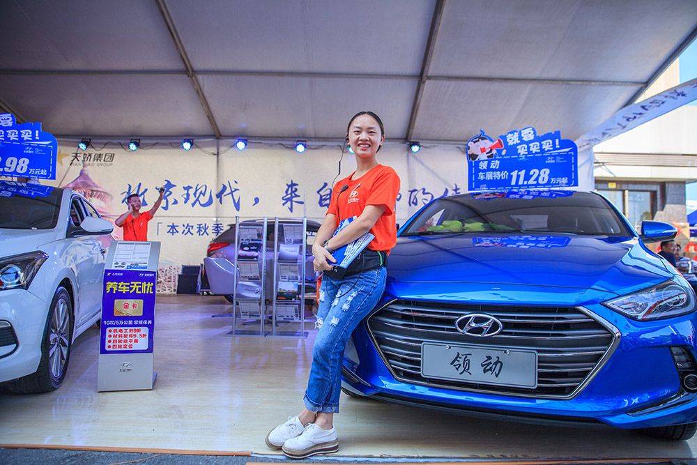 【車展第一天】遇到那個TA，放棄蘋果8......