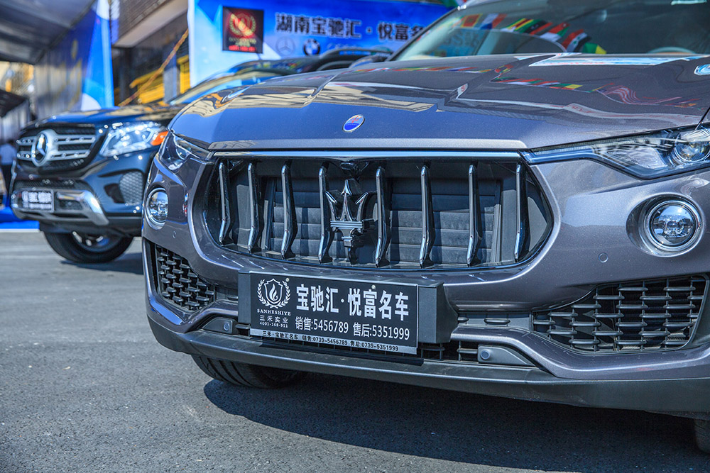 【車展第一天】遇到那個TA，放棄蘋果8......