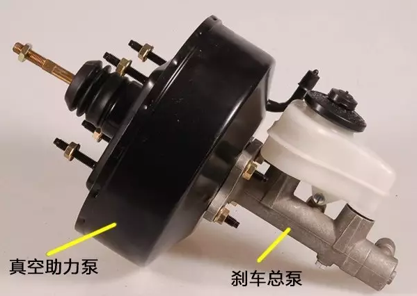 踩剎車感覺慢慢下沉是失靈前兆？