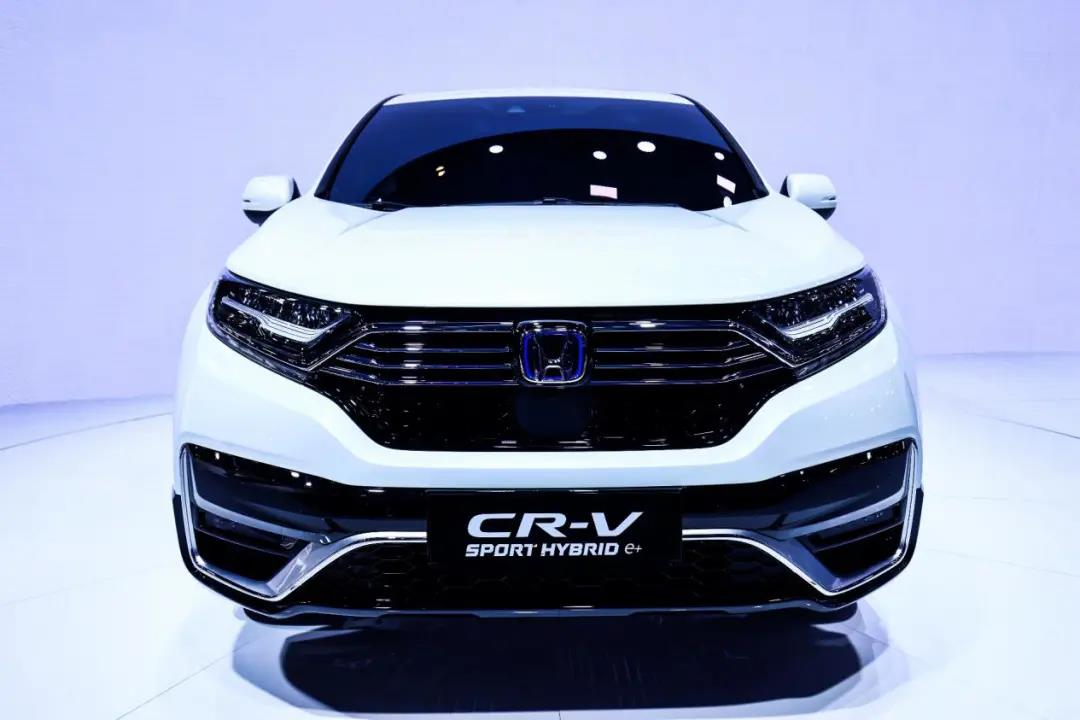 媒體視角 | CR-V代表了“傳統(tǒng)”，CR-V 銳·混動e+承載了未來